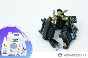 limpar e desinfetar a sua máquina de tatuar